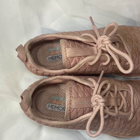 Skechers dual-lite shoes. Quilted Pink, size: 7 - Picture 5 of 9